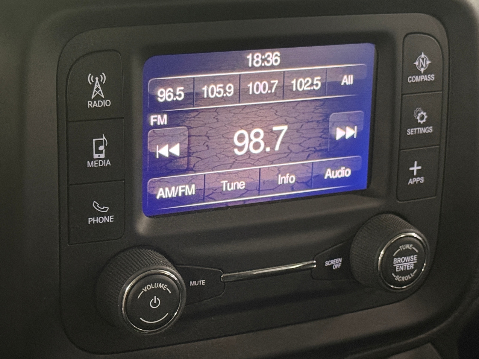 Thumbnail: 2018 Jeep Renegade - 4