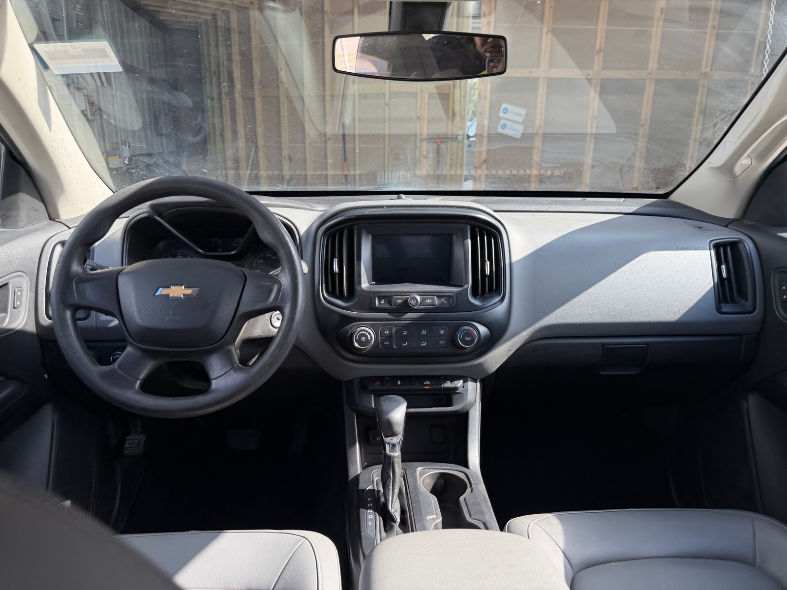 Thumbnail: 2022 Chevrolet Colorado - 3