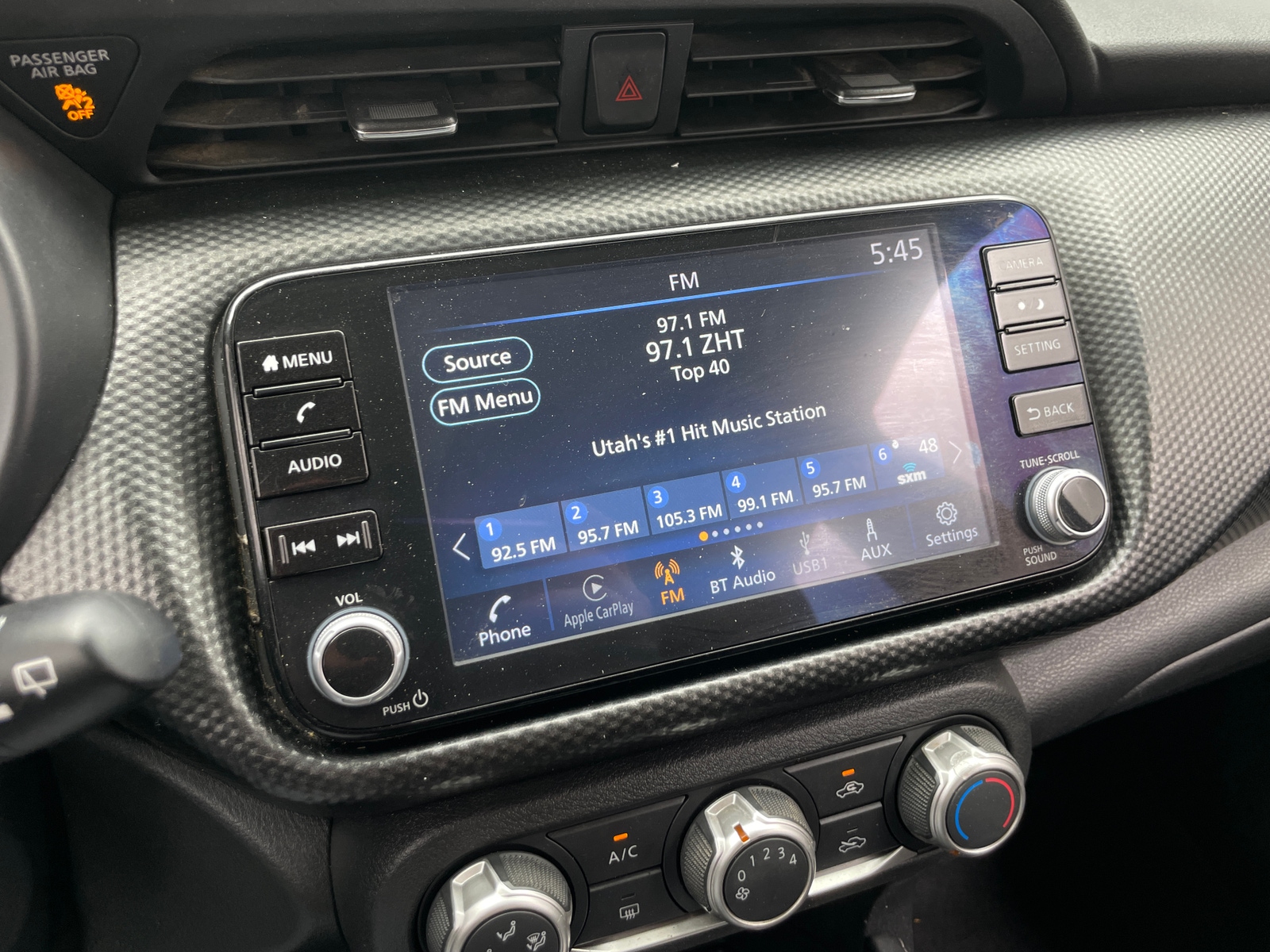 Thumbnail: 2023 Nissan Kicks - 4