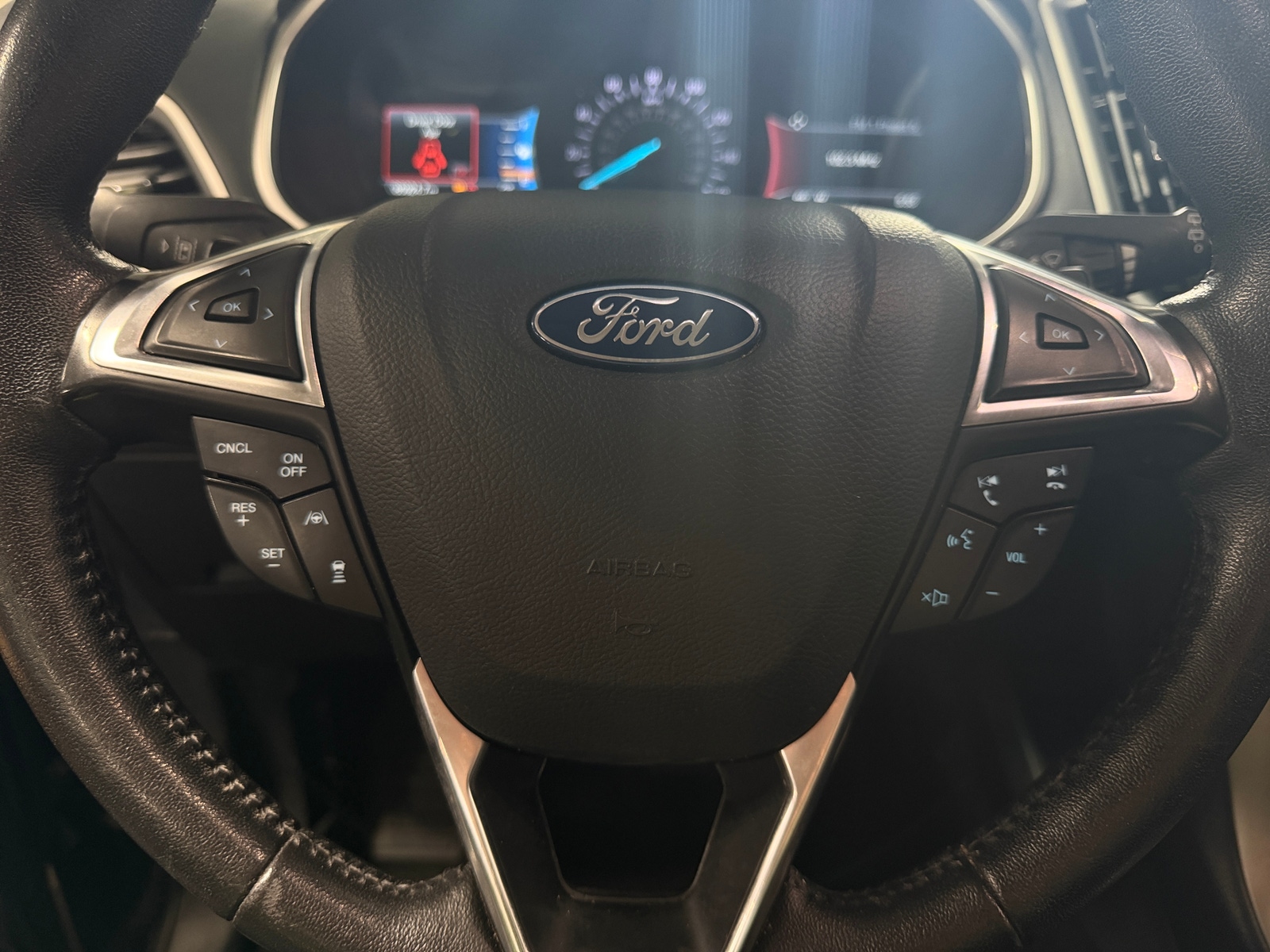 Thumbnail: 2019 Ford Edge - 4