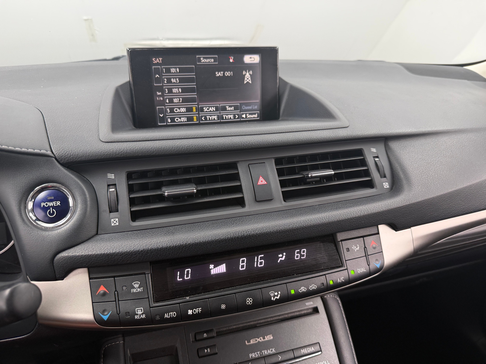 Thumbnail: 2015 Lexus CT - 3