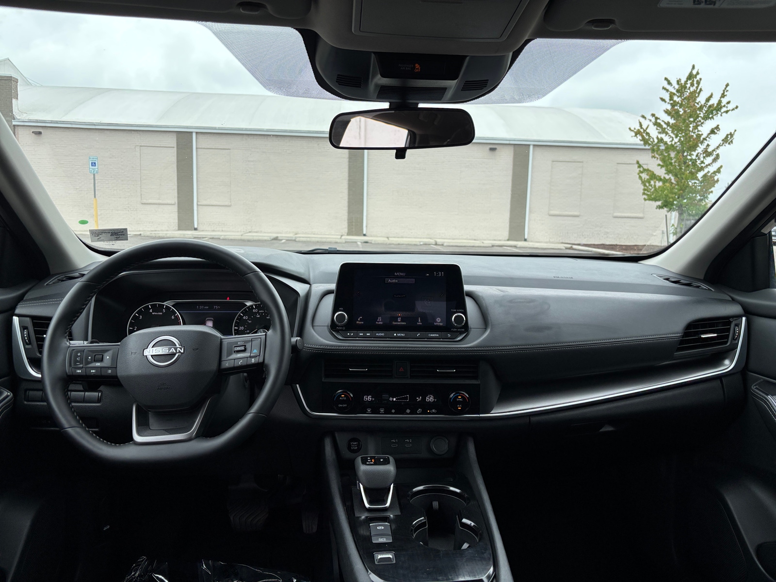 Thumbnail: 2025 Nissan Rogue - 3