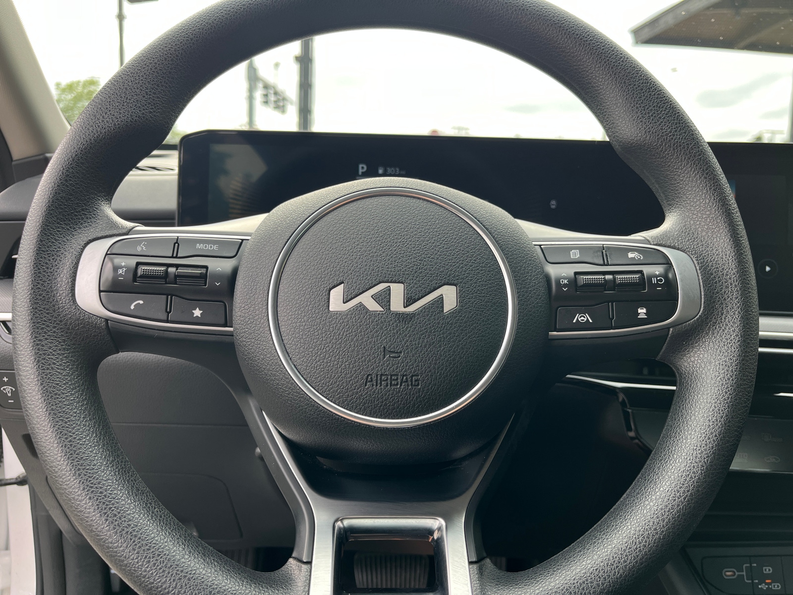 Thumbnail: 2025 Kia K5 - 5