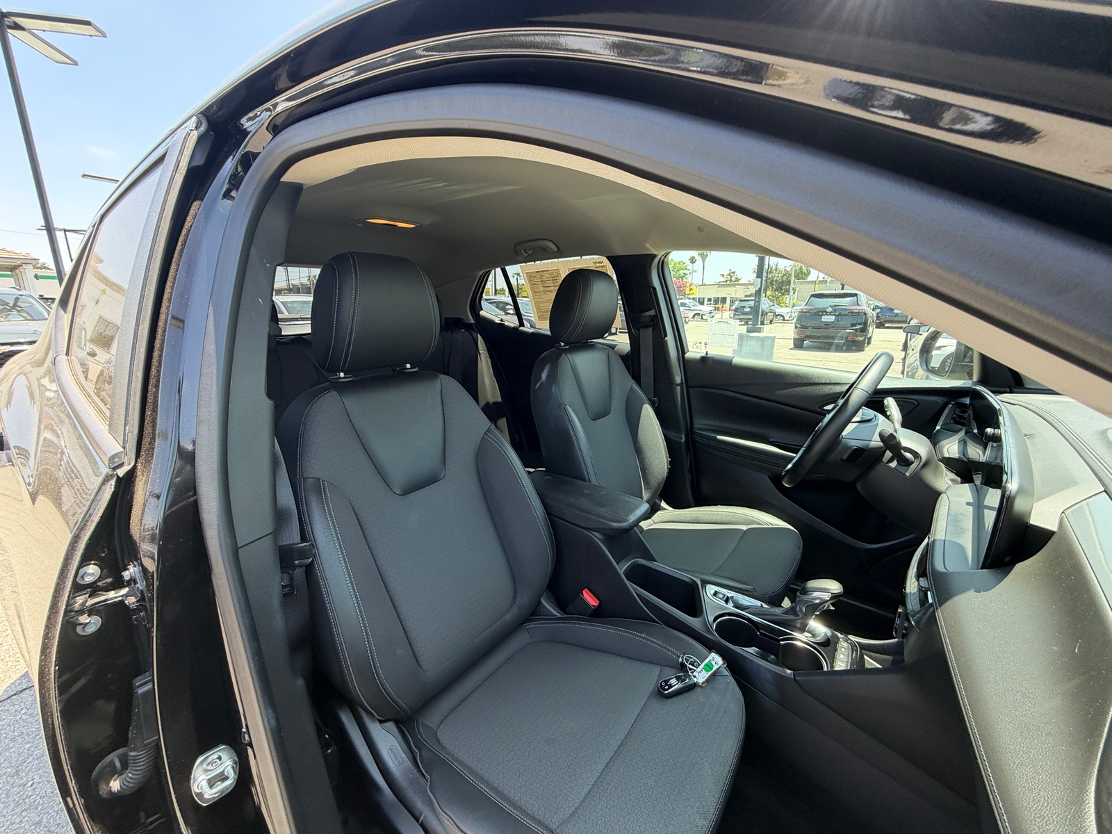 Thumbnail: 2025 Buick Encore GX - 2