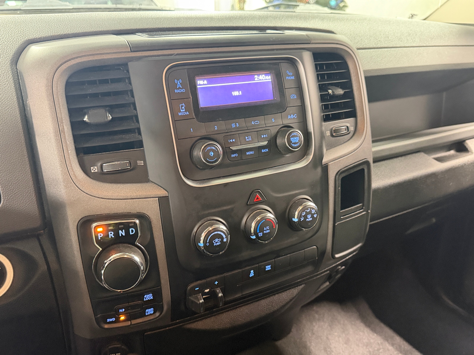 Thumbnail: 2019 RAM 1500 Classic - 4