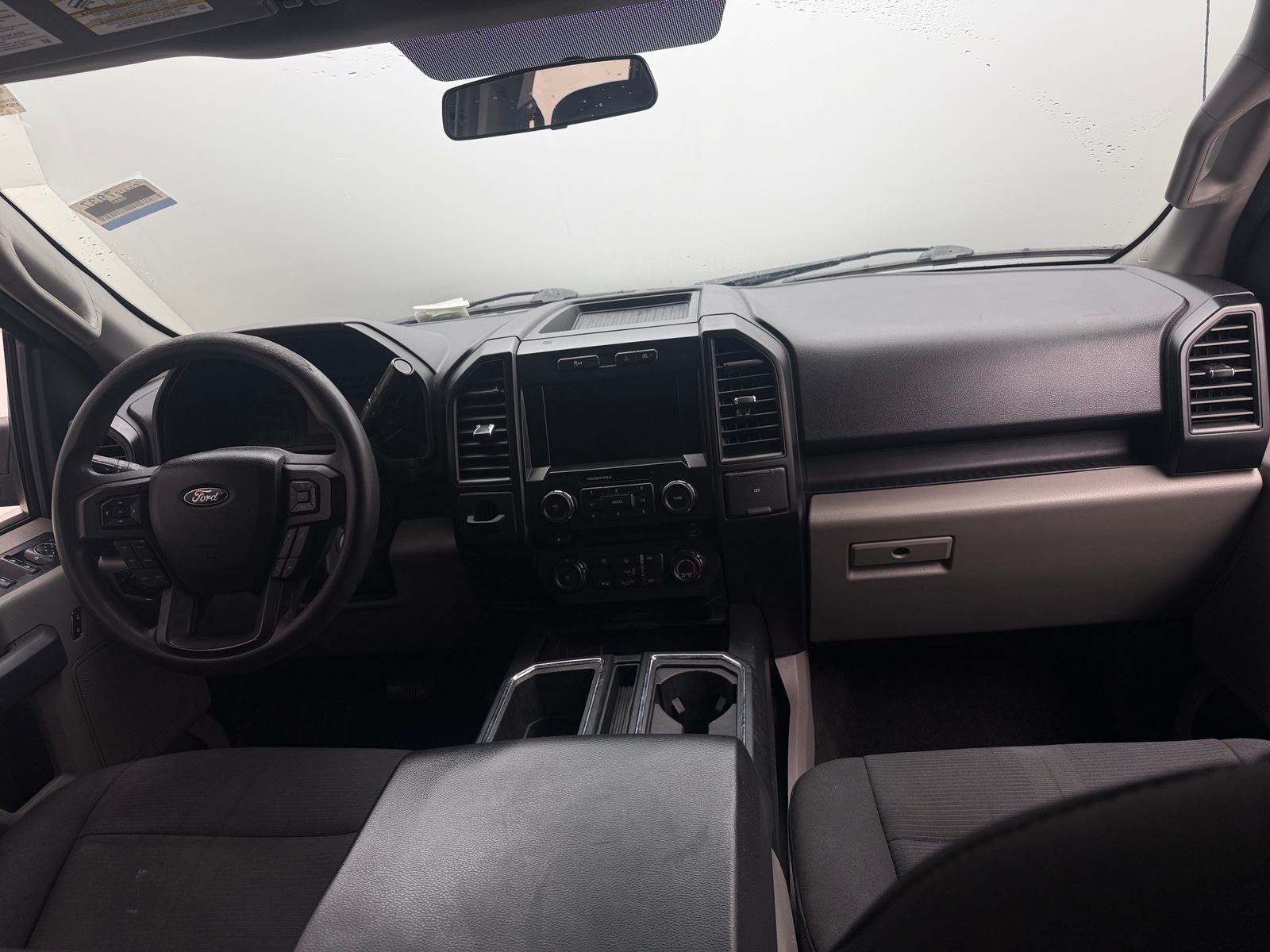 Thumbnail: 2018 Ford Econoline - 3