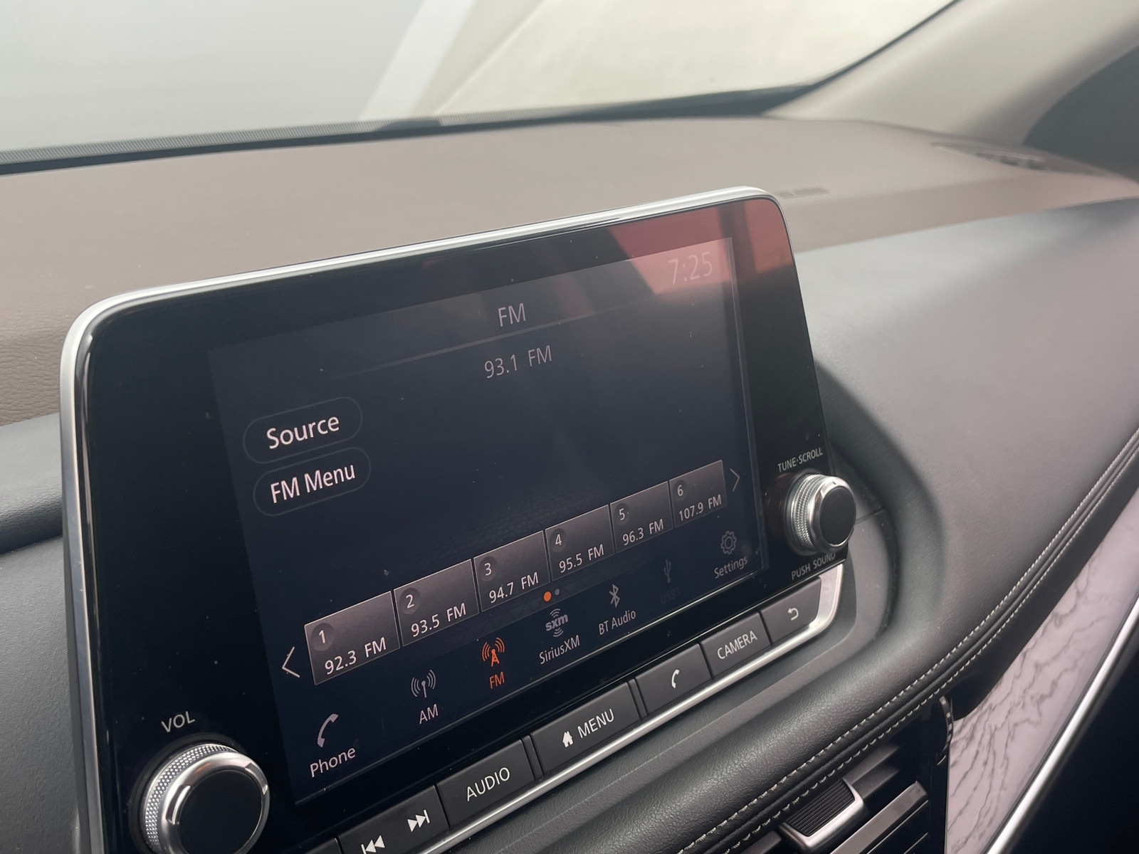 Thumbnail: 2021 Nissan Rogue - 3