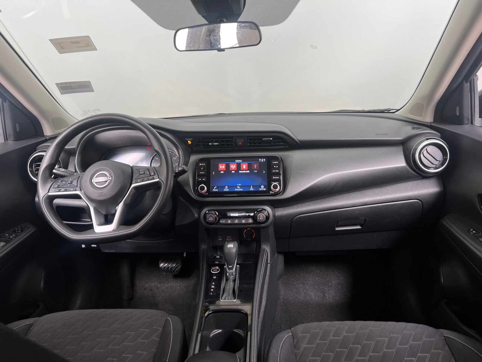 Thumbnail: 2022 Nissan Kicks - 3