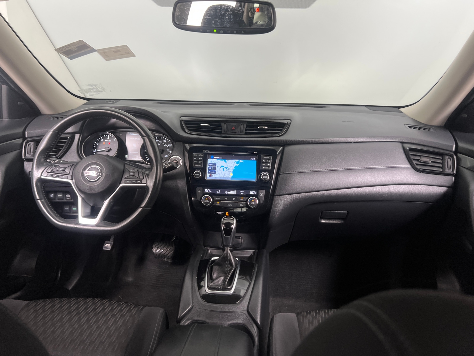 Thumbnail: 2017 Nissan Rogue - 3
