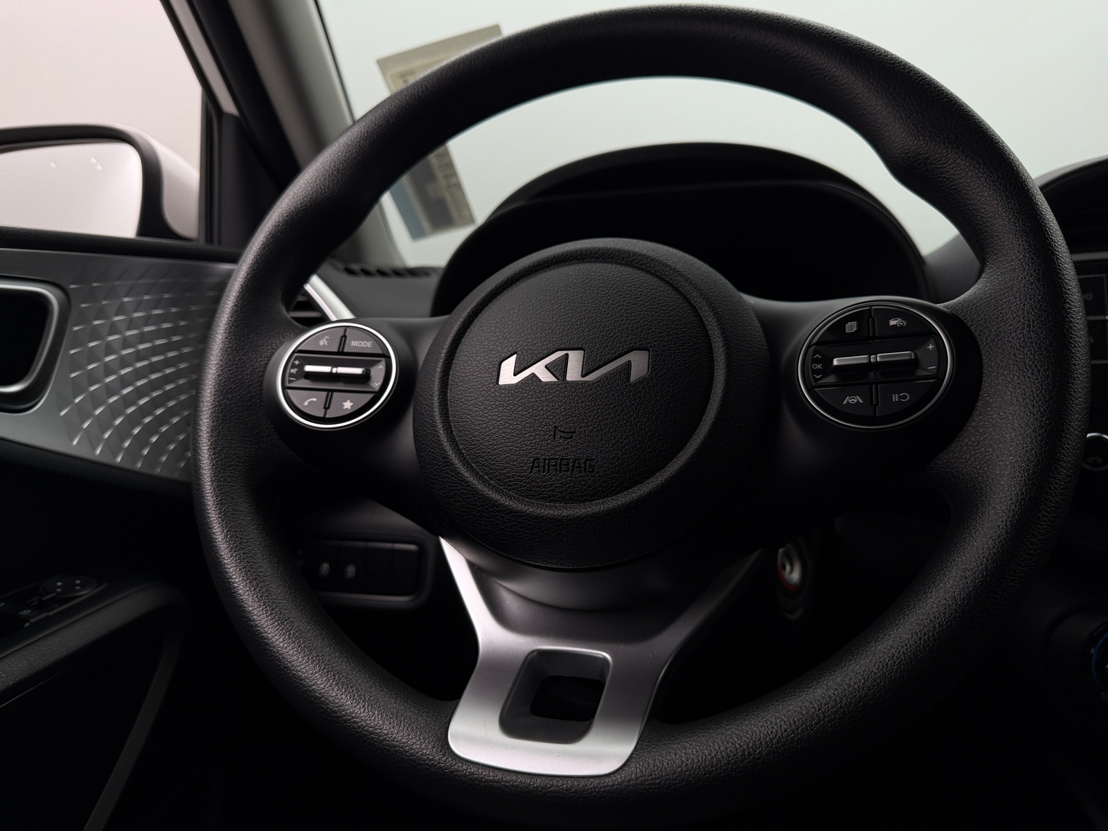 Thumbnail: 2023 Kia Soul - 5