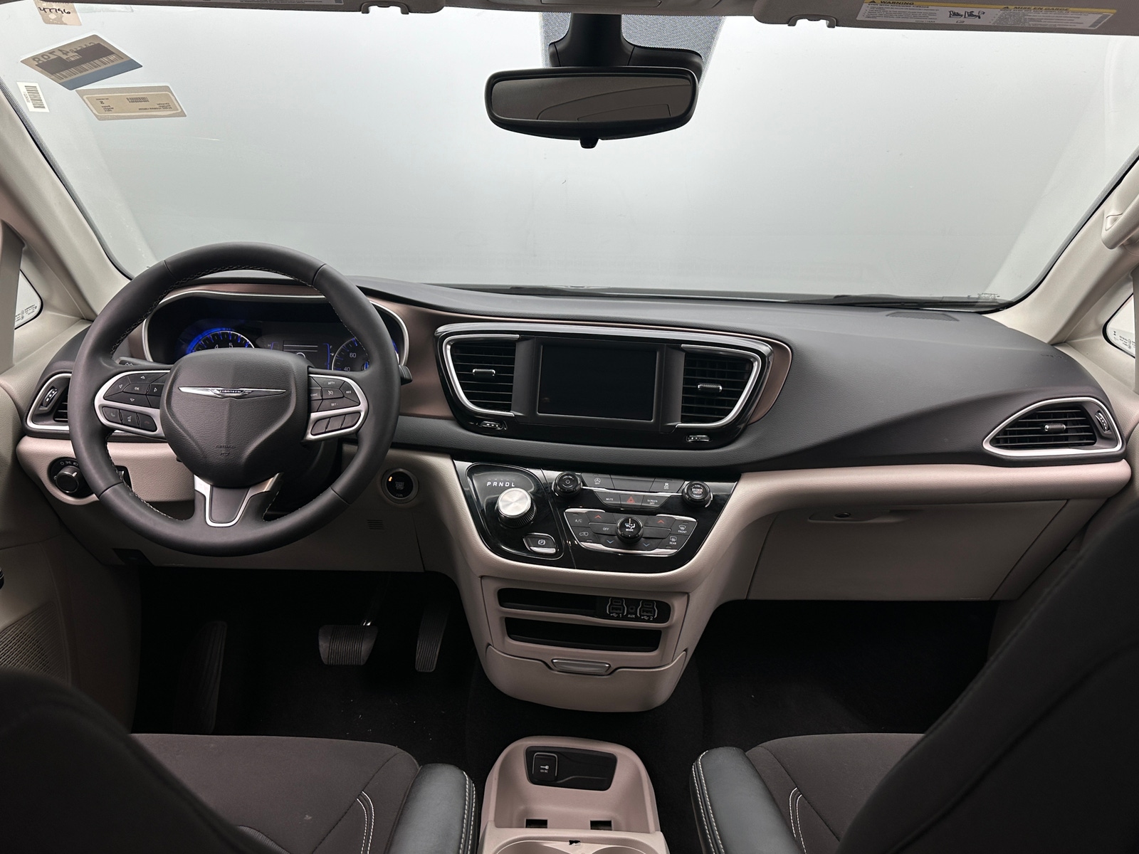 Thumbnail: 2024 Chrysler Voyager - 3