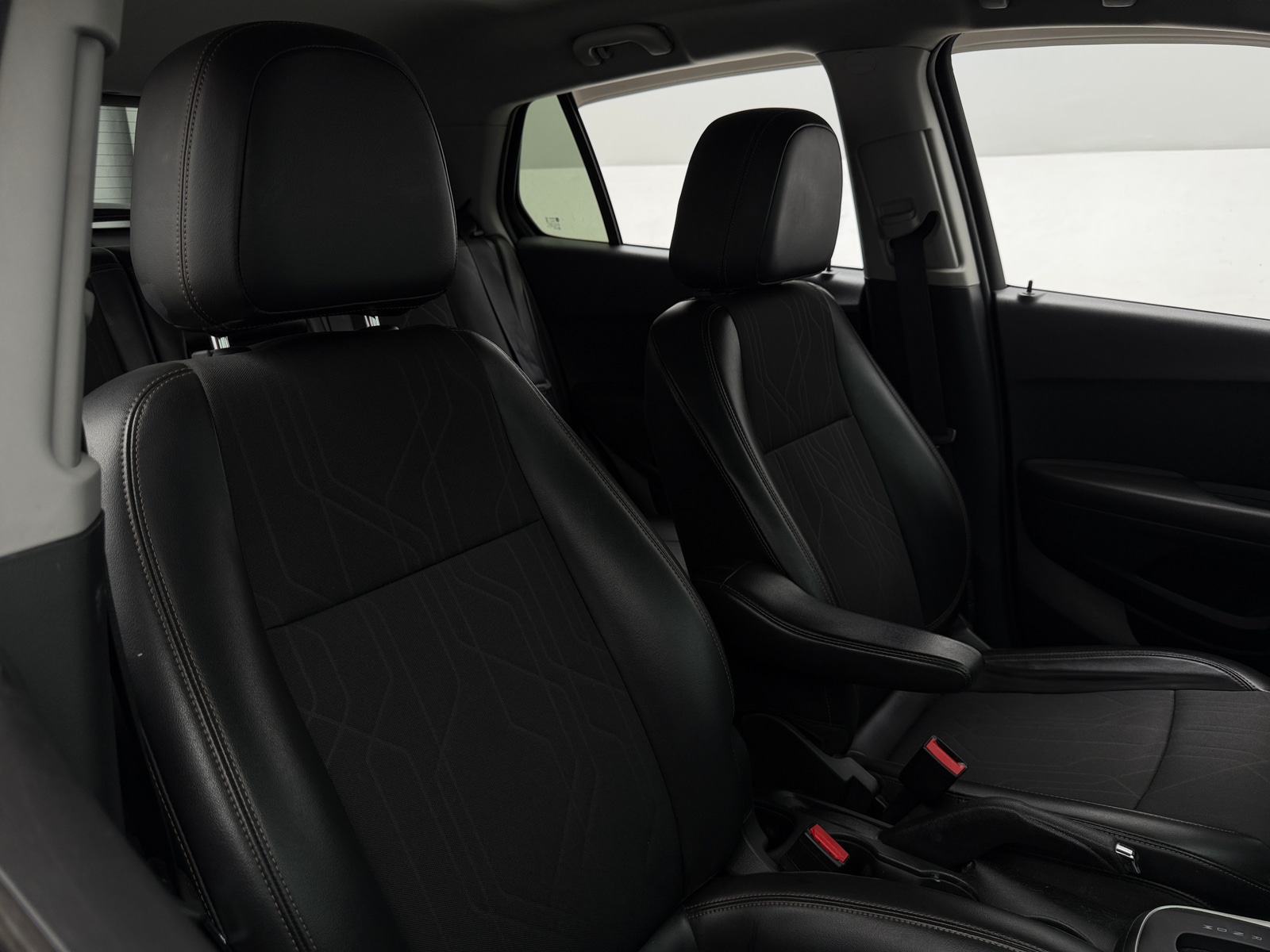Thumbnail: 2018 Chevrolet Trax - 2