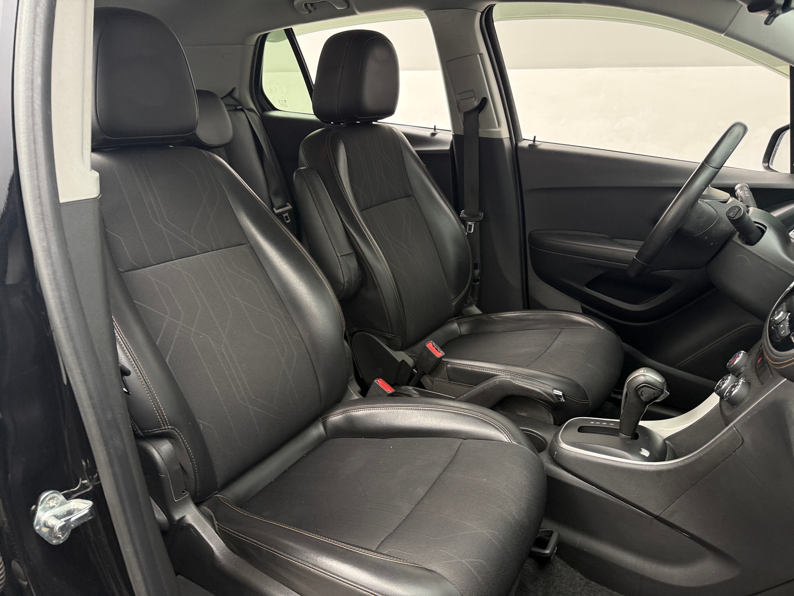 Thumbnail: 2019 Chevrolet Trax - 2