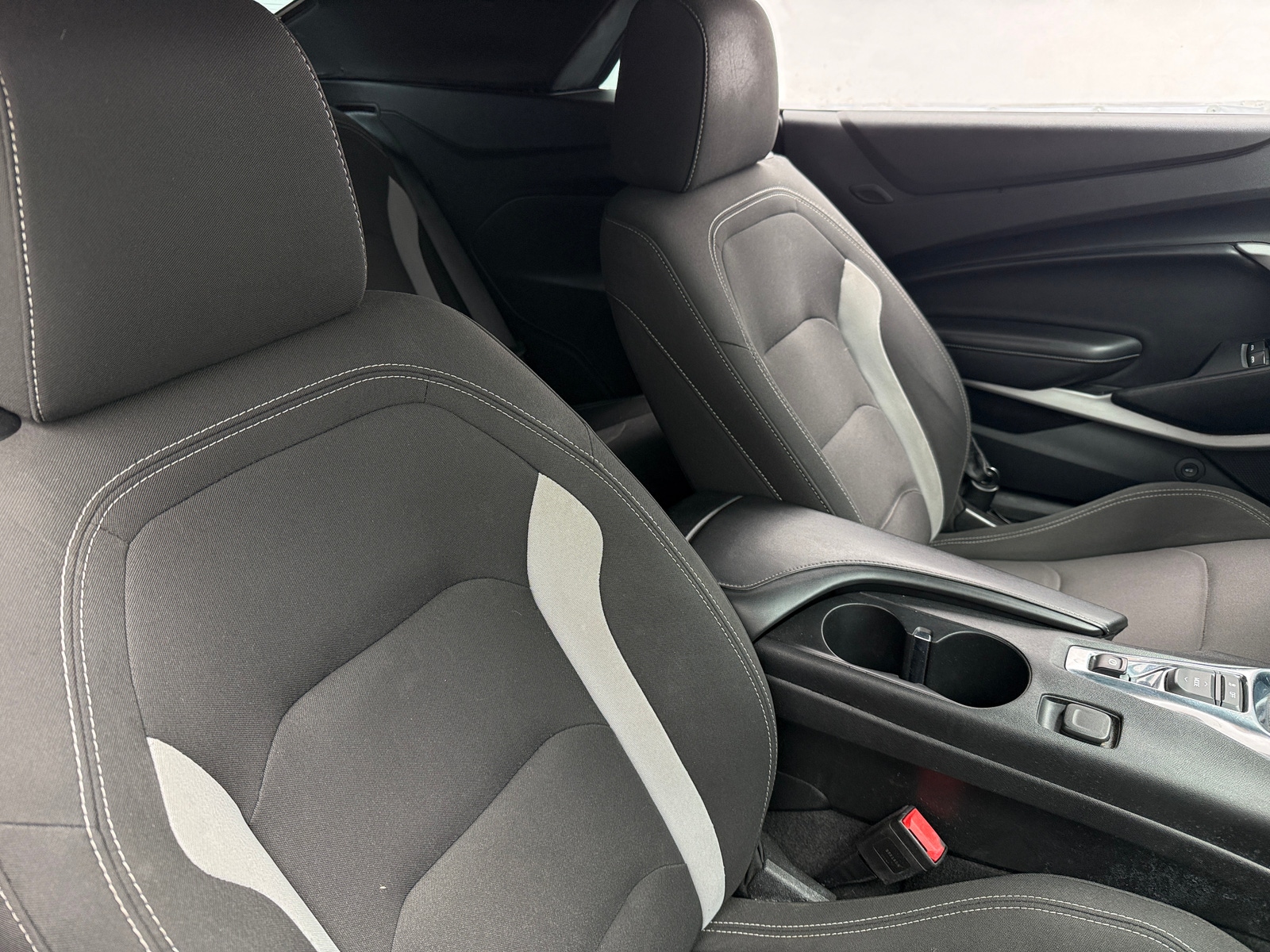 Thumbnail: 2019 Chevrolet Camaro - 2