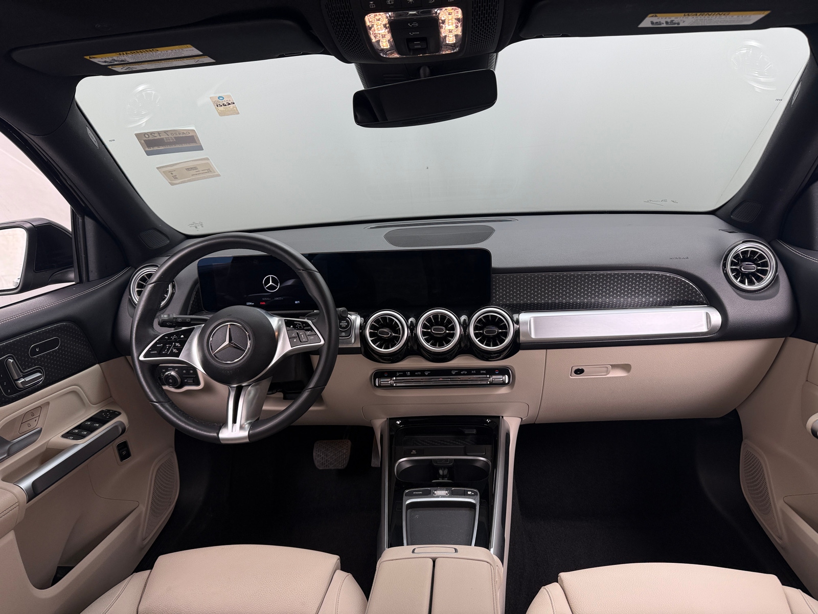 Thumbnail: 2025 Mercedes-Benz GLB - 2