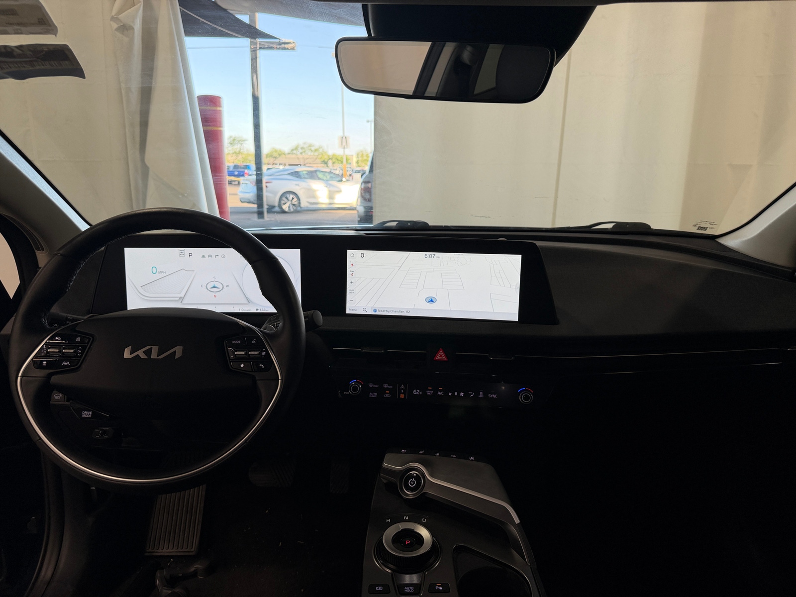 Thumbnail: 2023 Kia EV6 - 2