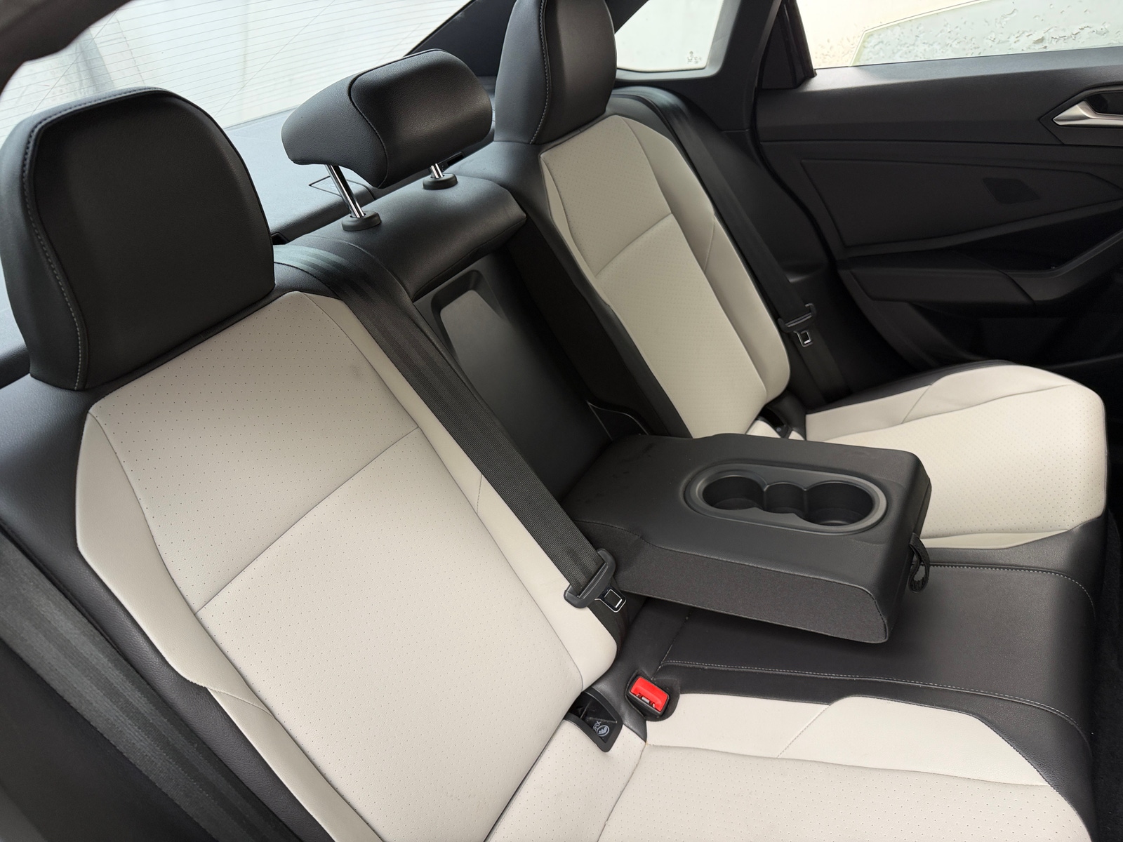 Thumbnail: 2019 Volkswagen Jetta - 5