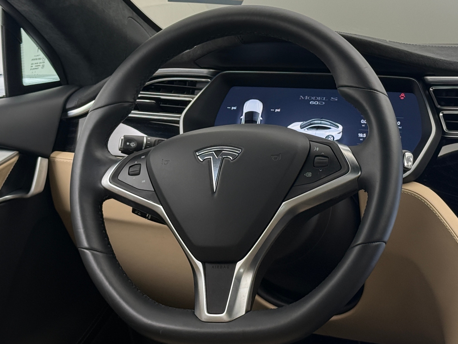 Thumbnail: 2016 Tesla Model S - 4