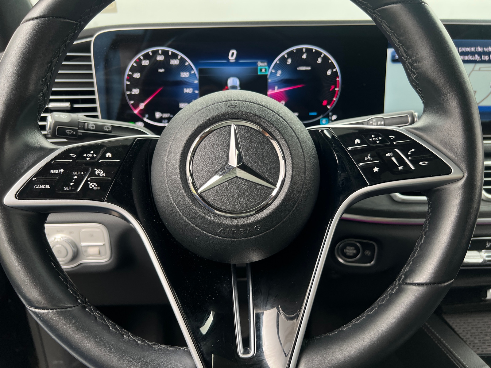 Thumbnail: 2025 Mercedes-Benz GLE - 4