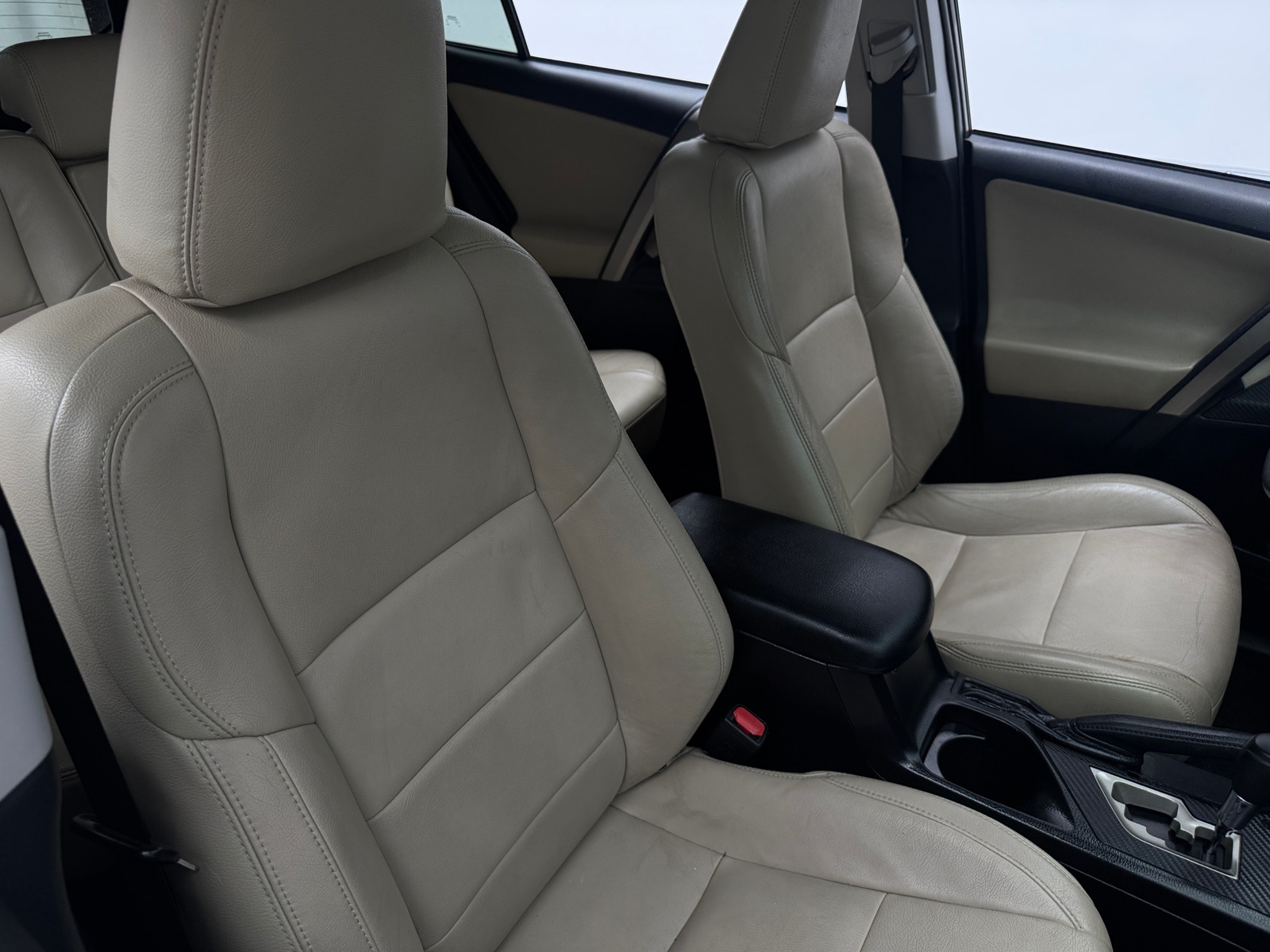 Thumbnail: 2014 Toyota RAV4 - 2