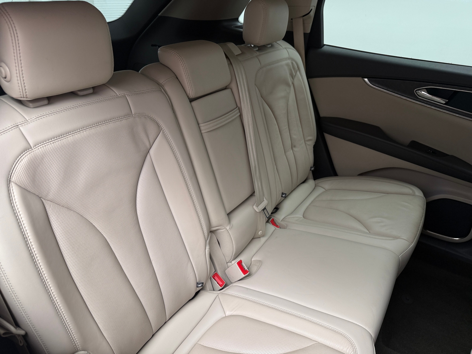 Thumbnail: 2019 Lincoln Nautilus - 5
