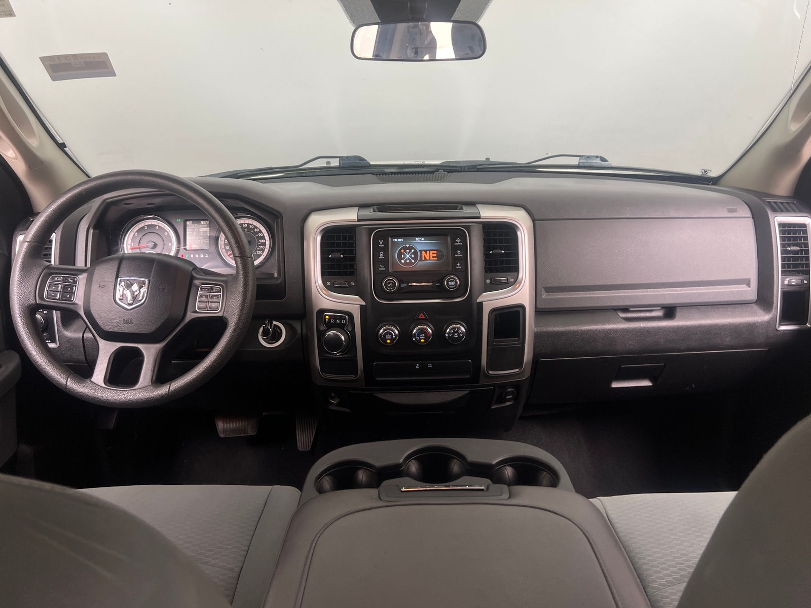 Thumbnail: 2019 RAM 1500 Classic - 3