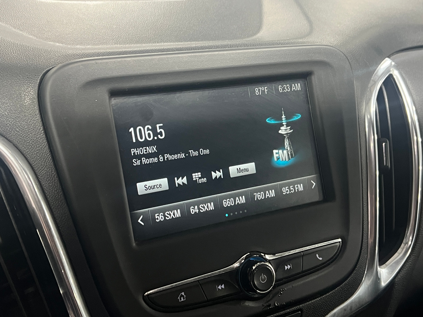 Thumbnail: 2018 Chevrolet Equinox - 4