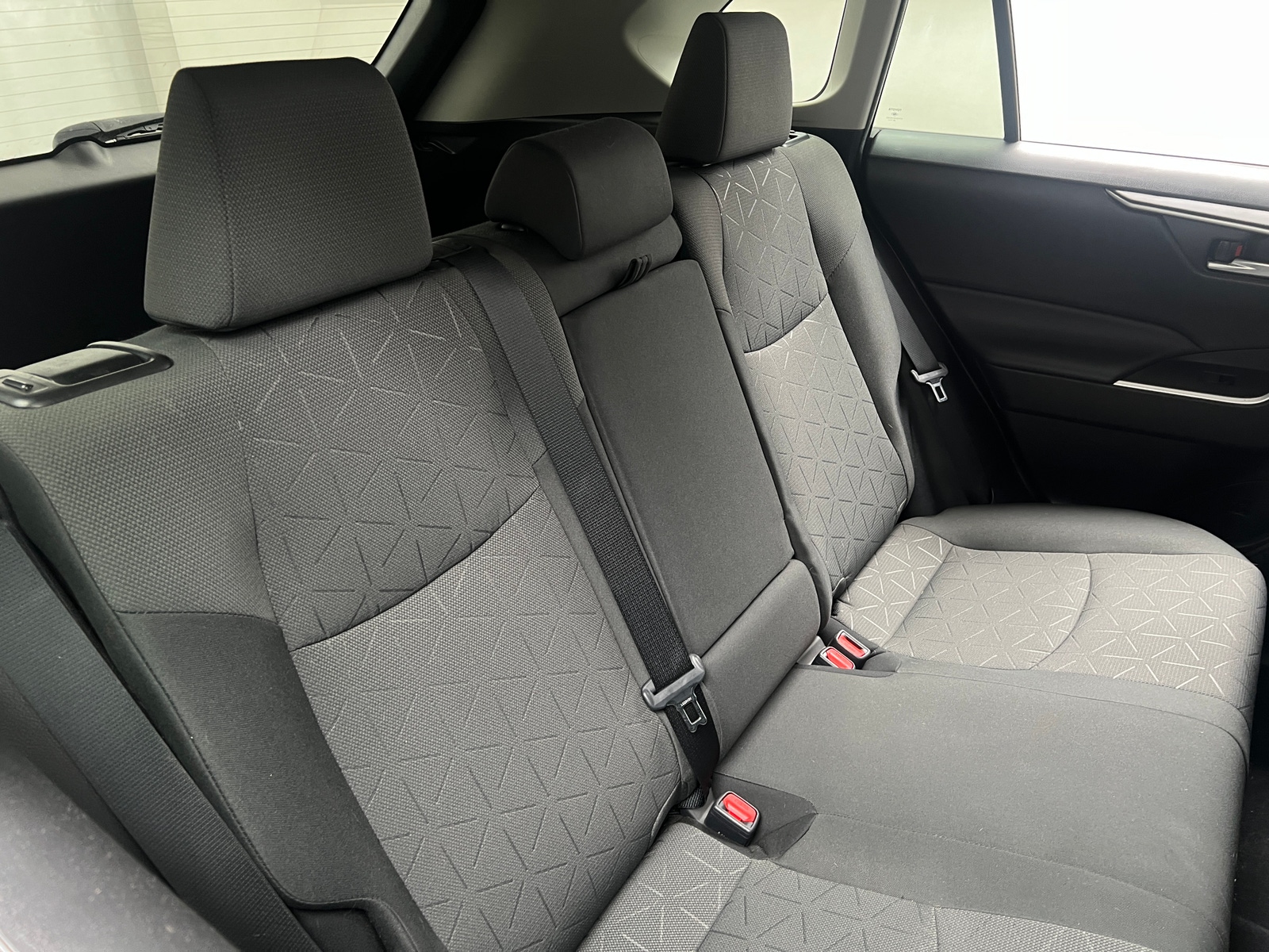 Thumbnail: 2021 Toyota RAV4 - 6