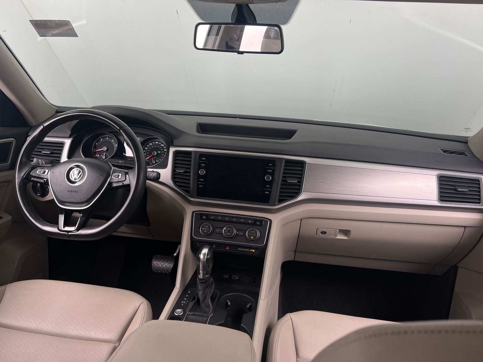 Thumbnail: 2019 Volkswagen Atlas - 3