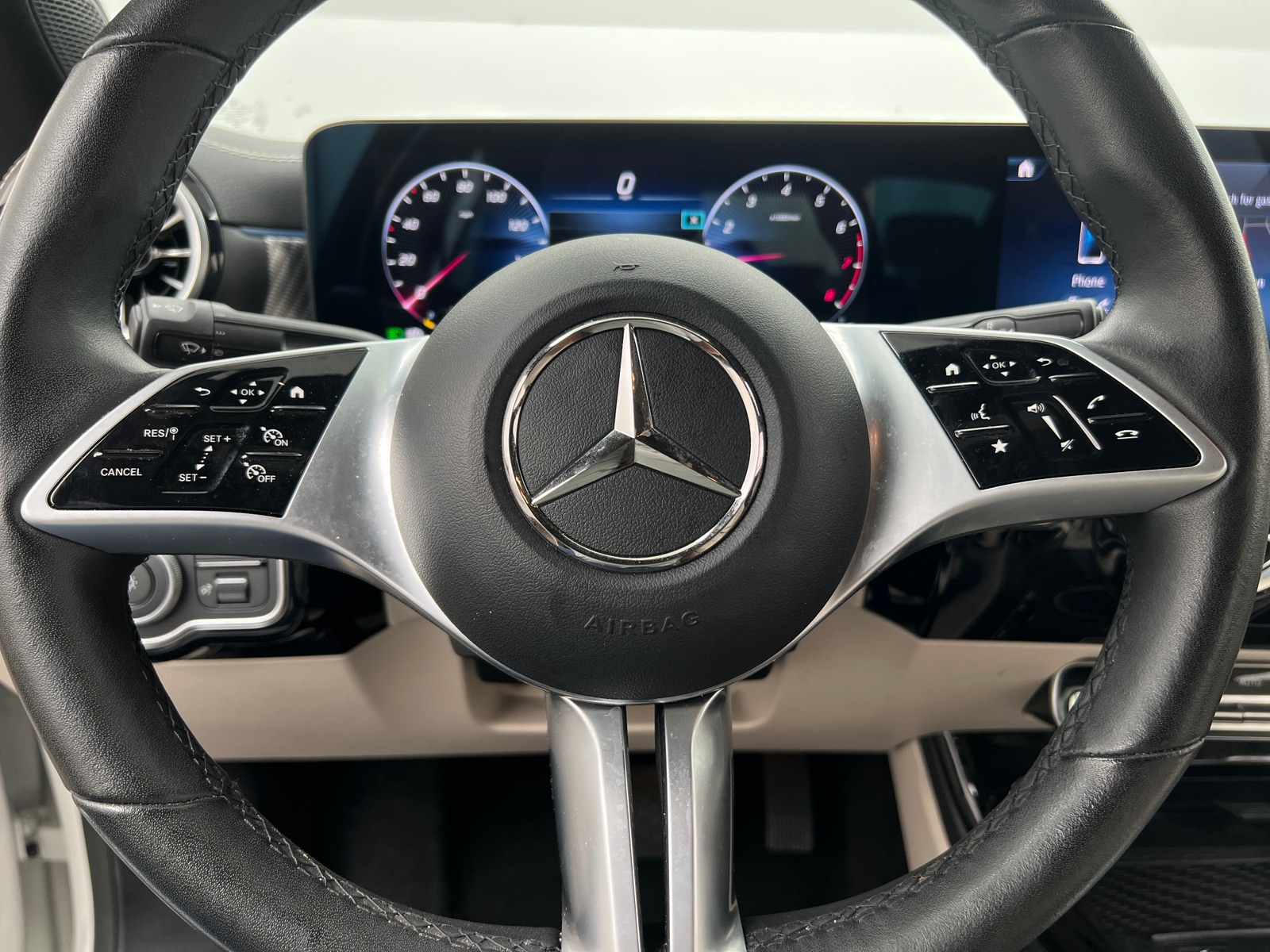 Thumbnail: 2025 Mercedes-Benz CLA - 4