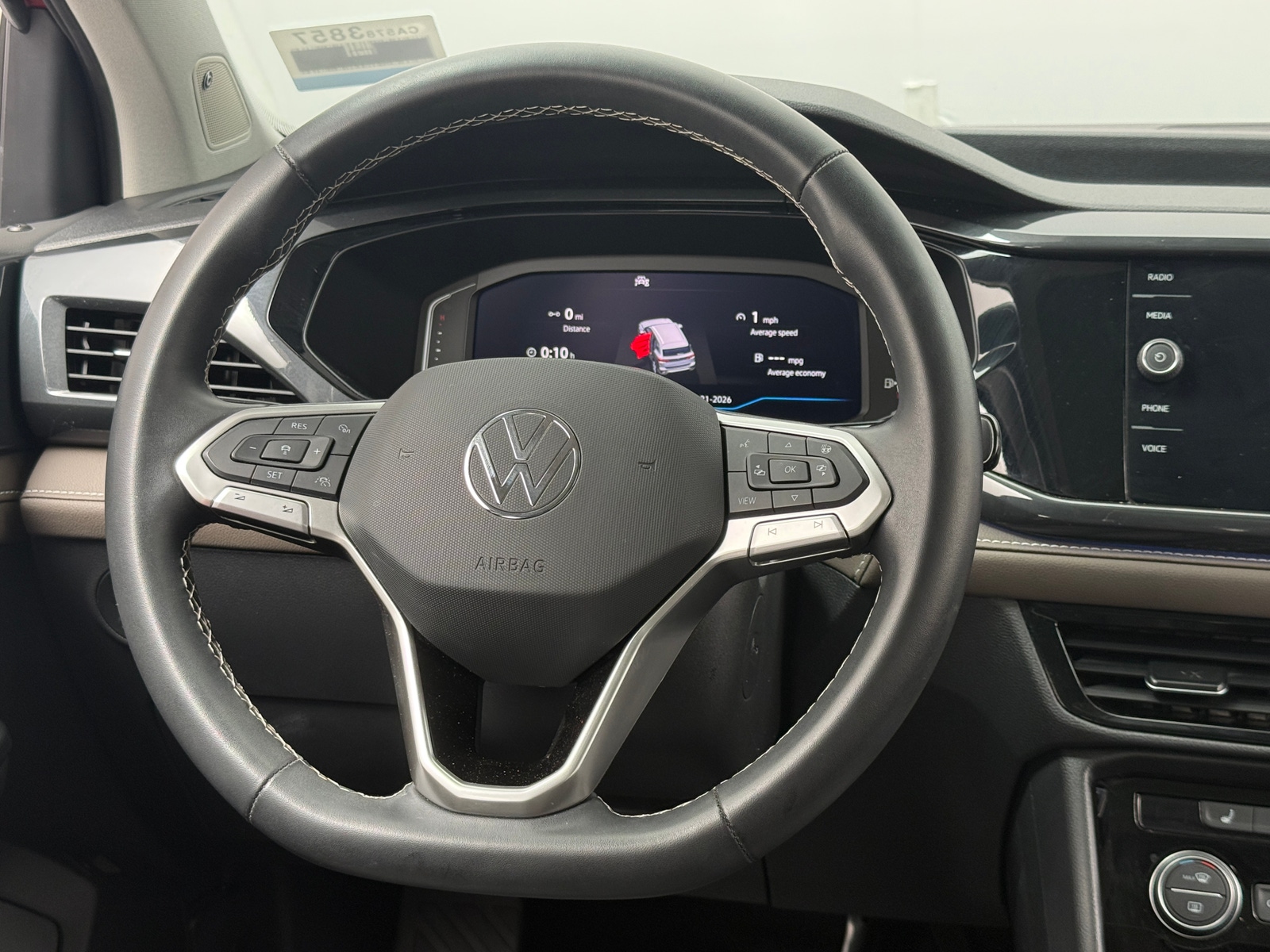 Thumbnail: 2022 Volkswagen Taos - 5