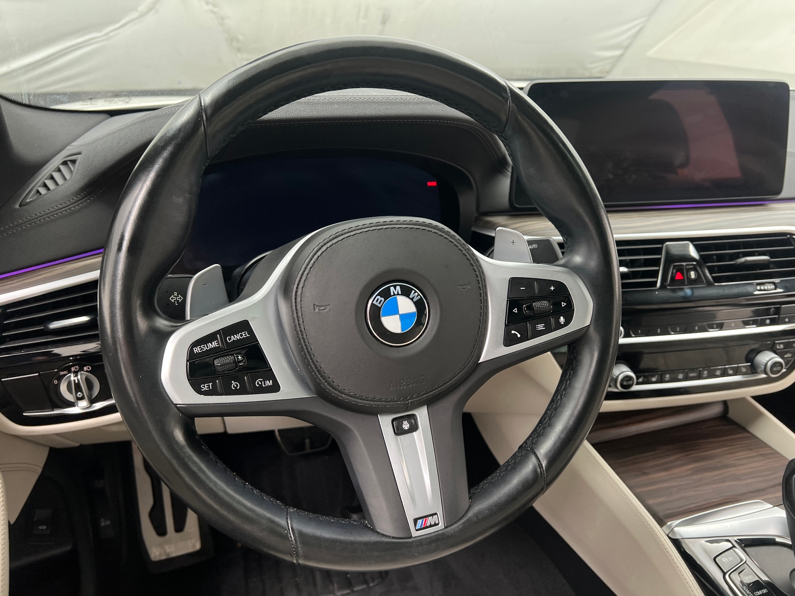 Thumbnail: 2022 BMW 5 Series - 4