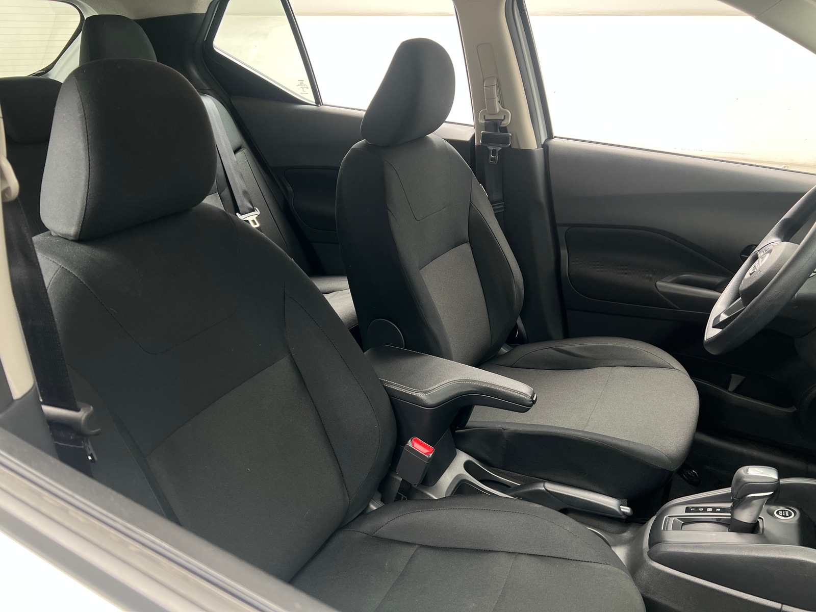 Thumbnail: 2025 Nissan Kicks - 2