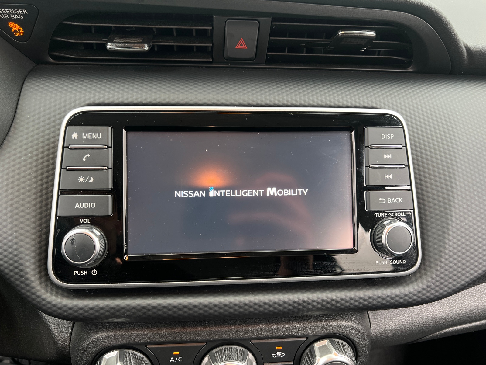 Thumbnail: 2025 Nissan Kicks - 4