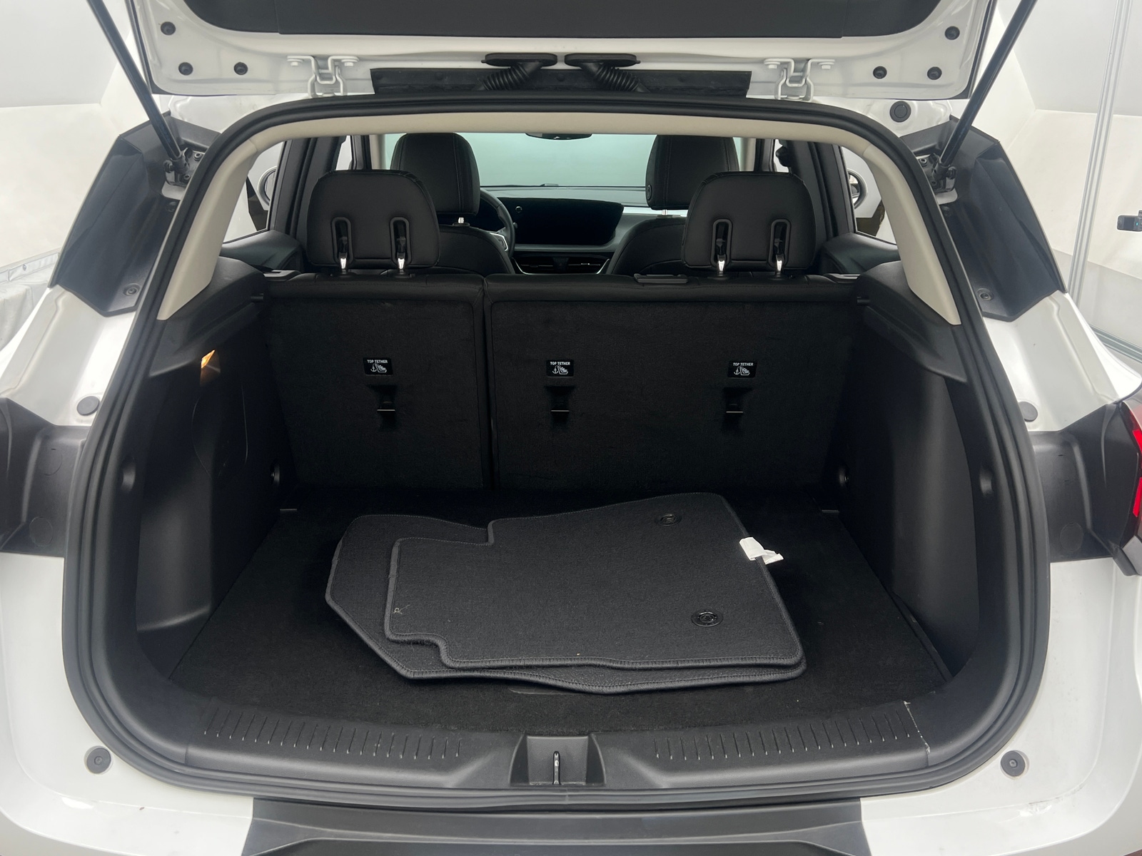 Thumbnail: 2025 Buick Encore GX - 6