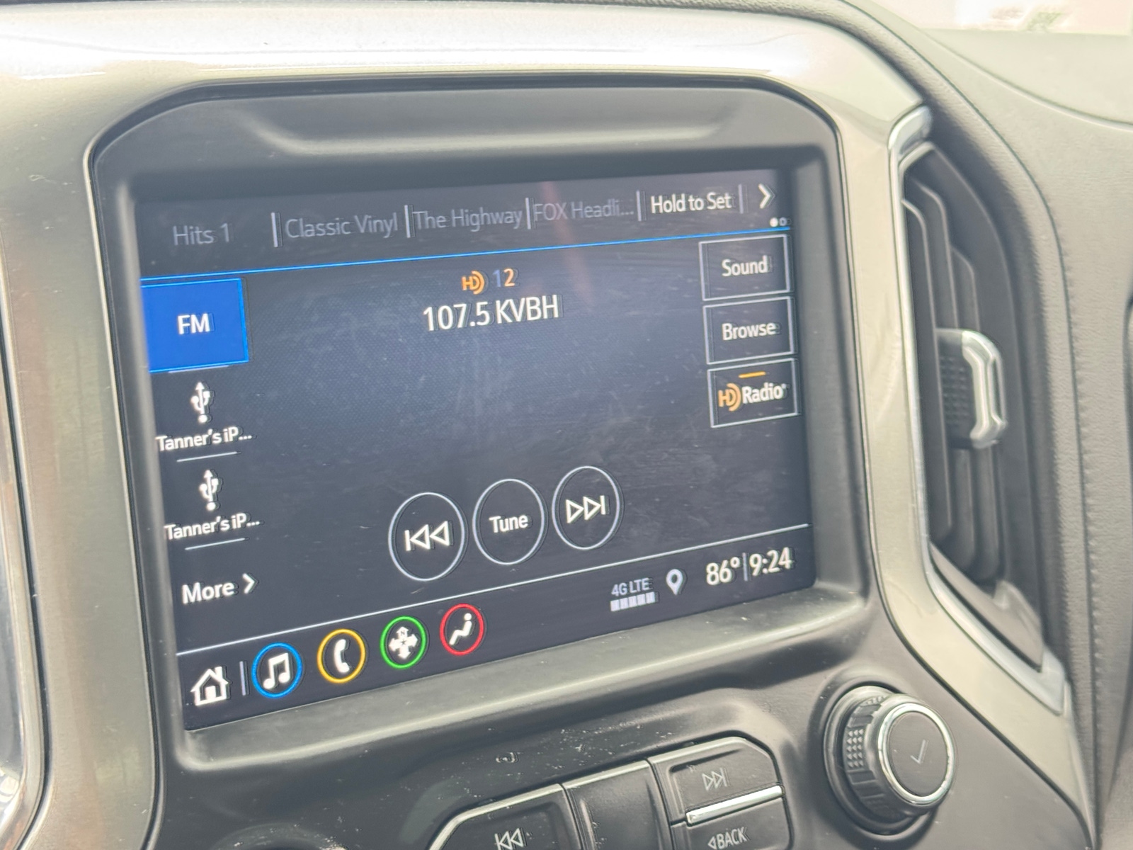 Thumbnail: 2019 Chevrolet Silverado 1500 - 4