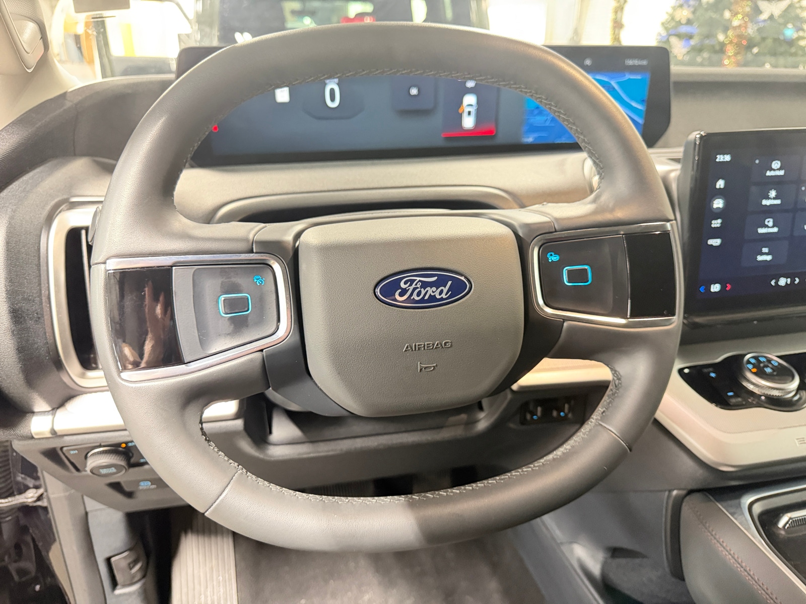 Thumbnail: 2025 Ford Expedition - 5