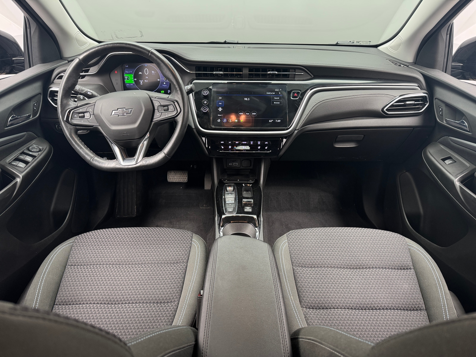 Thumbnail: 2023 Chevrolet Bolt EUV - 3