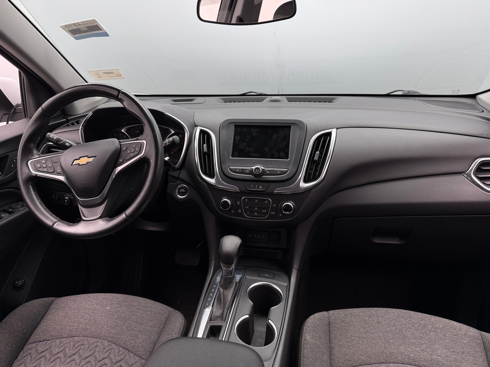 Thumbnail: 2022 Chevrolet Equinox - 3