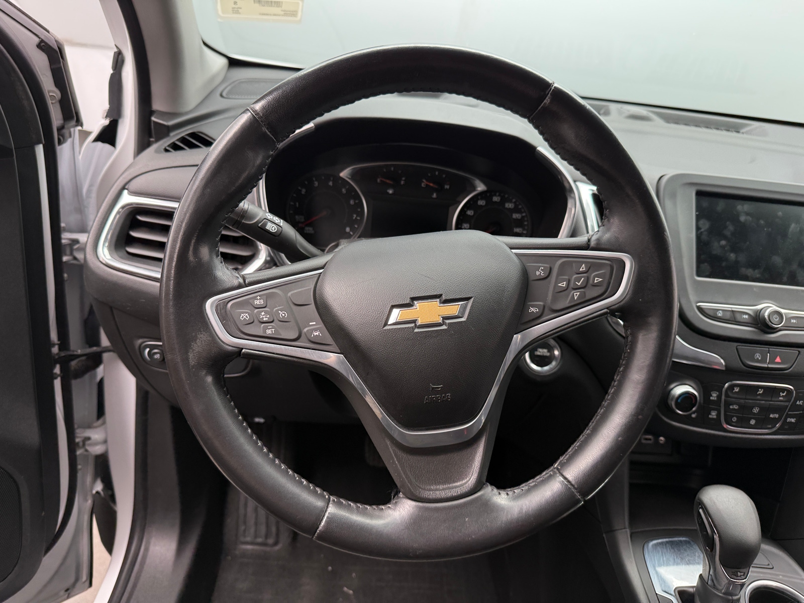 Thumbnail: 2022 Chevrolet Equinox - 5