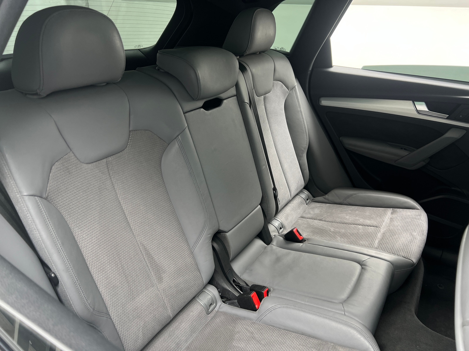 Thumbnail: 2019 Audi SQ5 - 5