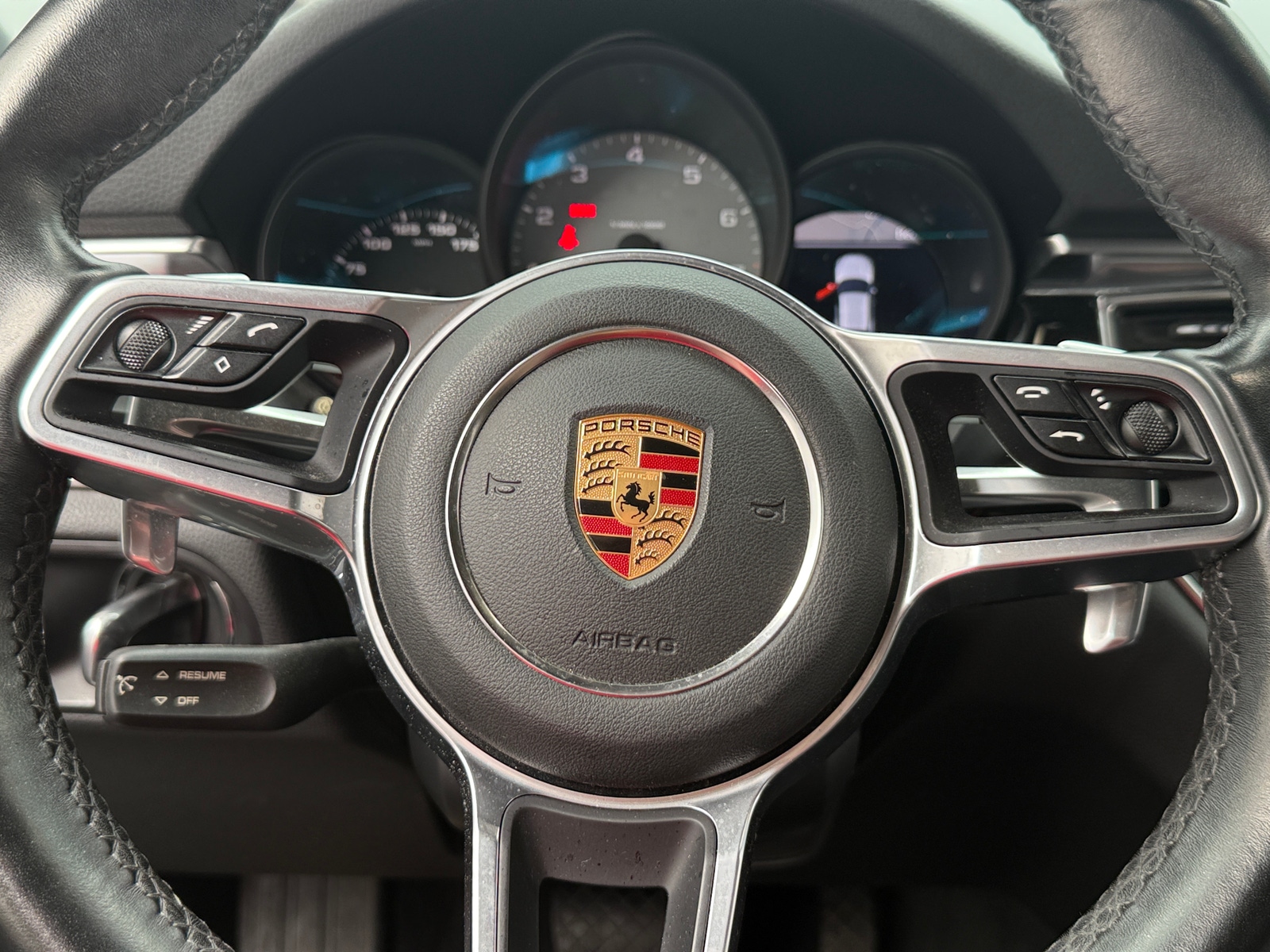 Thumbnail: 2017 Porsche Macan - 4