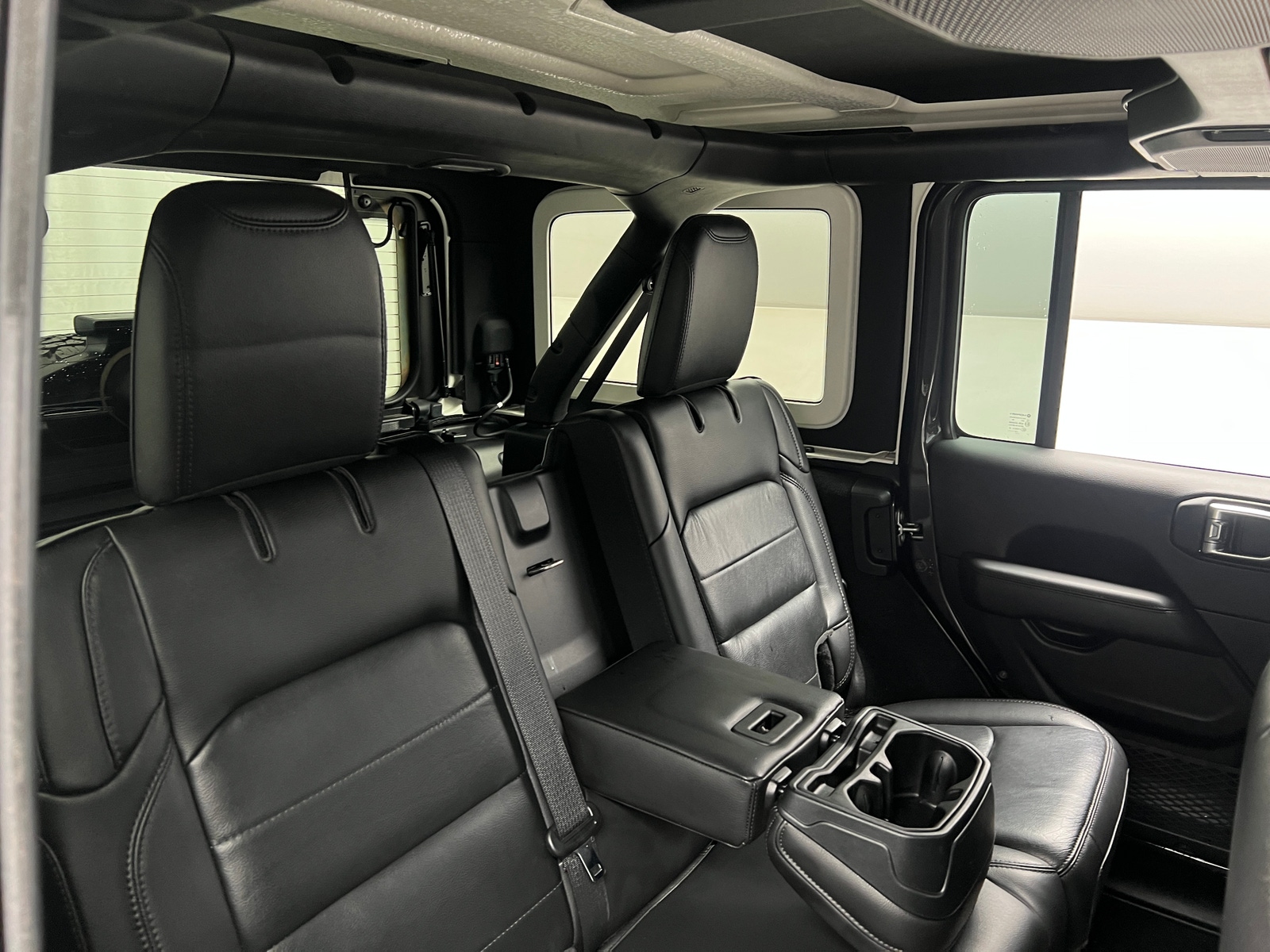 Thumbnail: 2020 Jeep Wrangler - 5