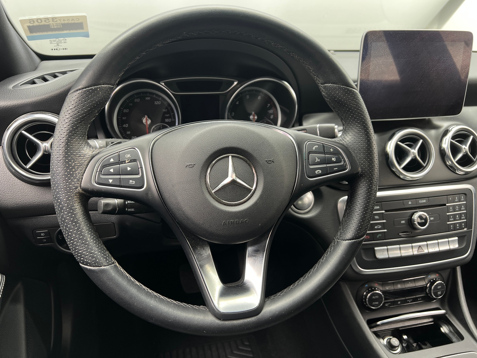 Thumbnail: 2019 Mercedes-Benz GLA - 4