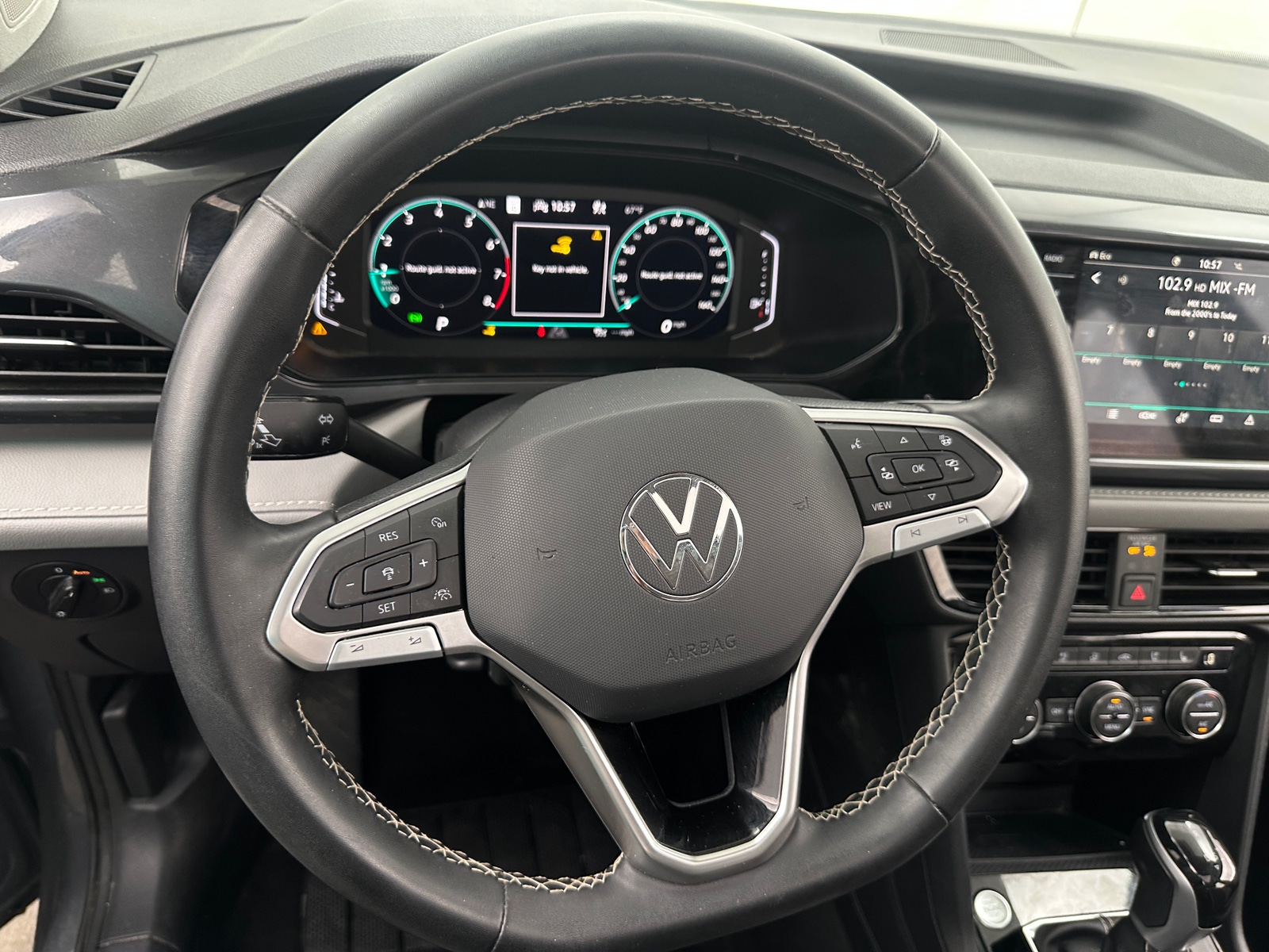 Thumbnail: 2023 Volkswagen Taos - 4