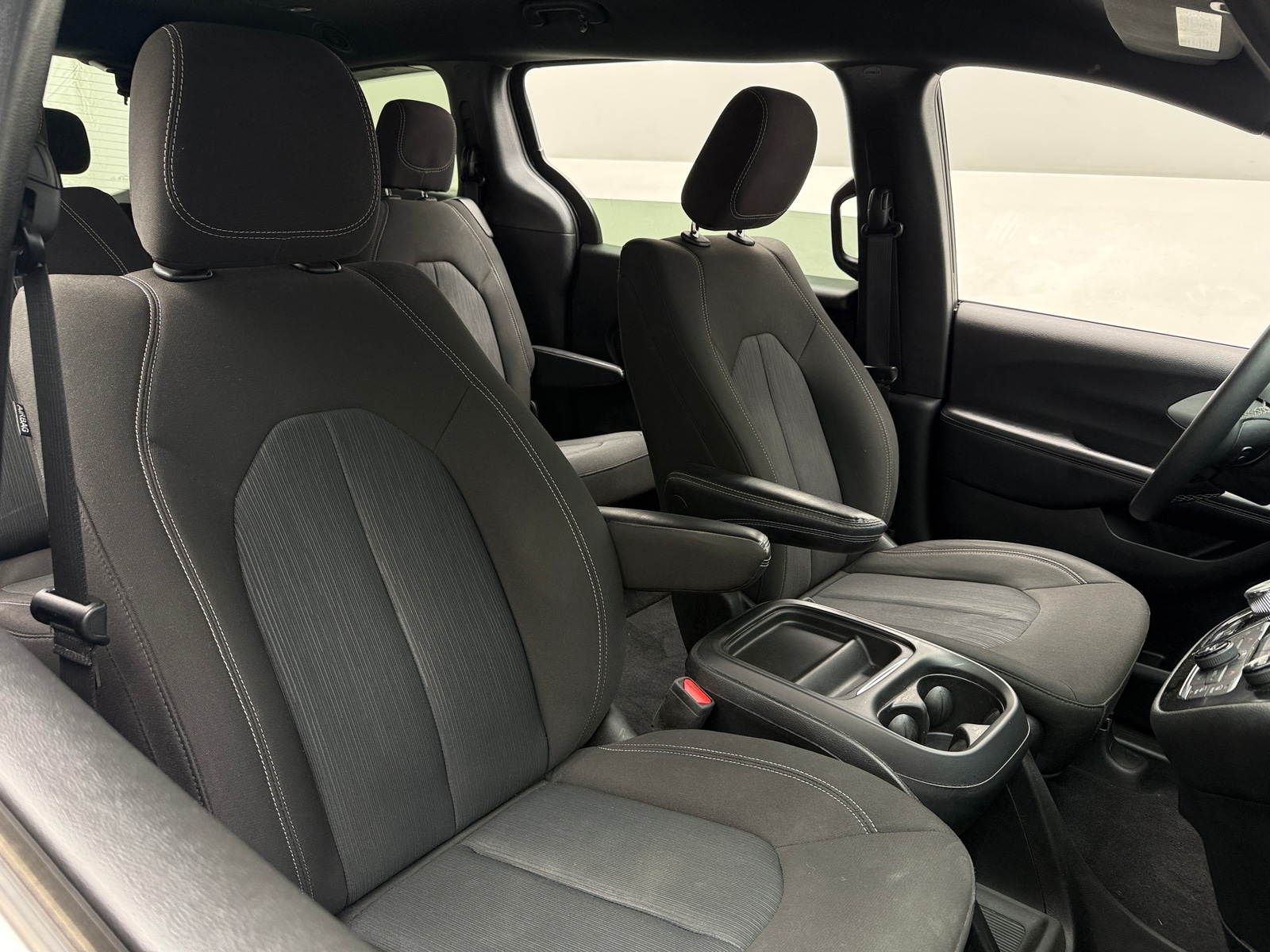 Thumbnail: 2024 Chrysler Pacifica - 2