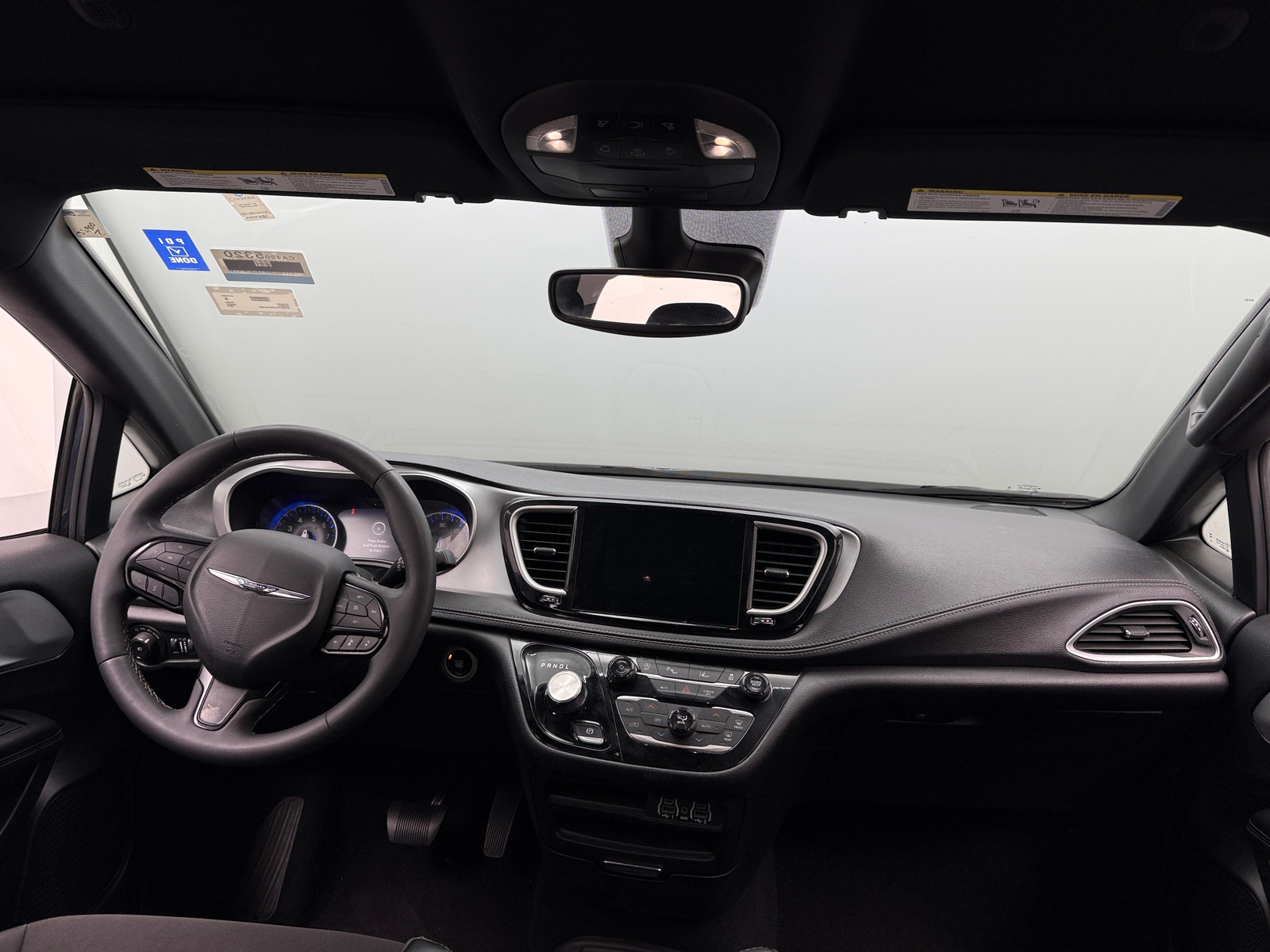 Thumbnail: 2024 Chrysler Pacifica - 3