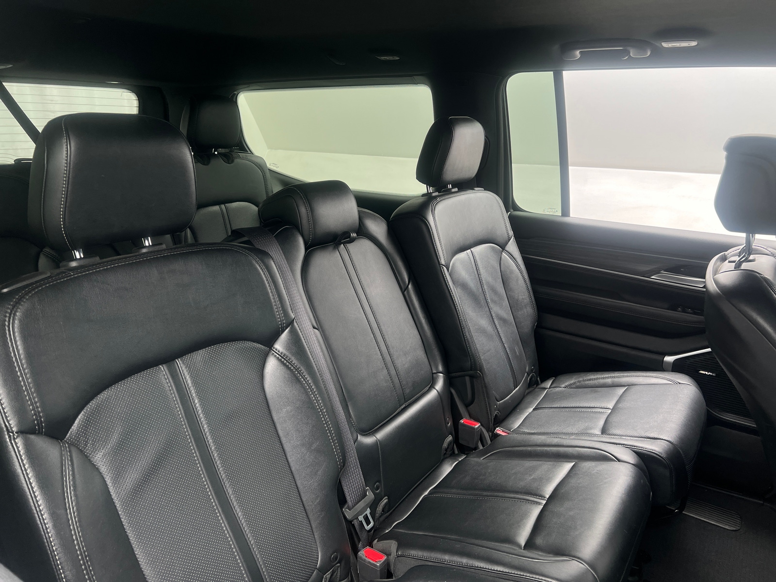 Thumbnail: 2024 Jeep Wagoneer - 5