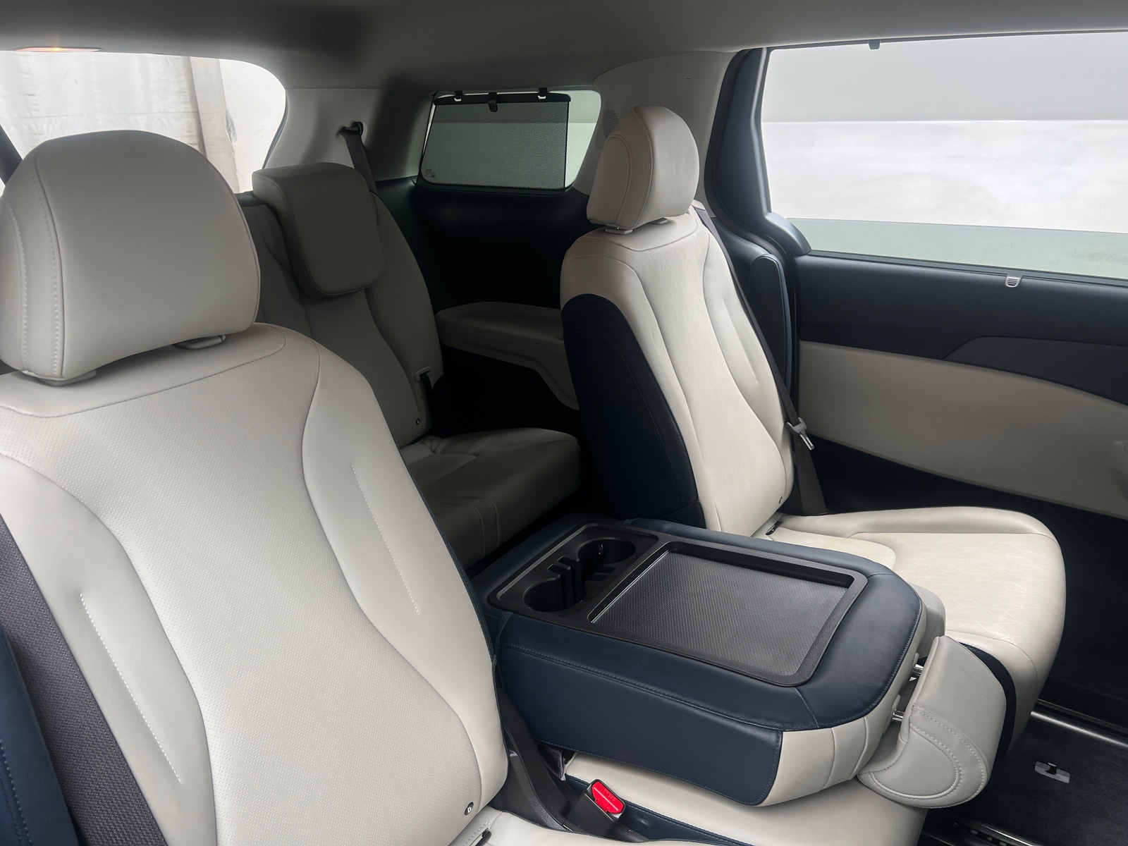 Thumbnail: 2025 Kia Carnival - 5