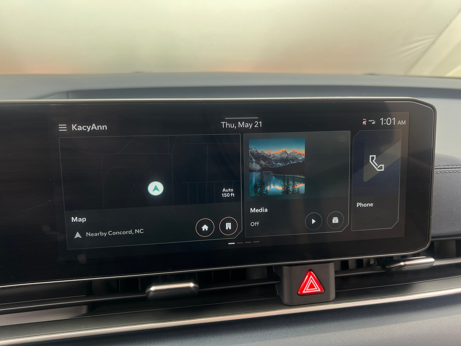 Thumbnail: 2025 Kia Carnival - 3